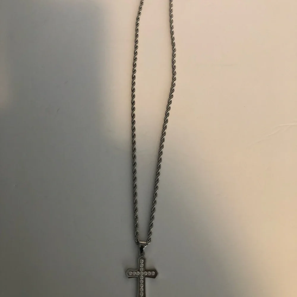 Stainless steel necklace large cubic zirconia cross w/ rope chain